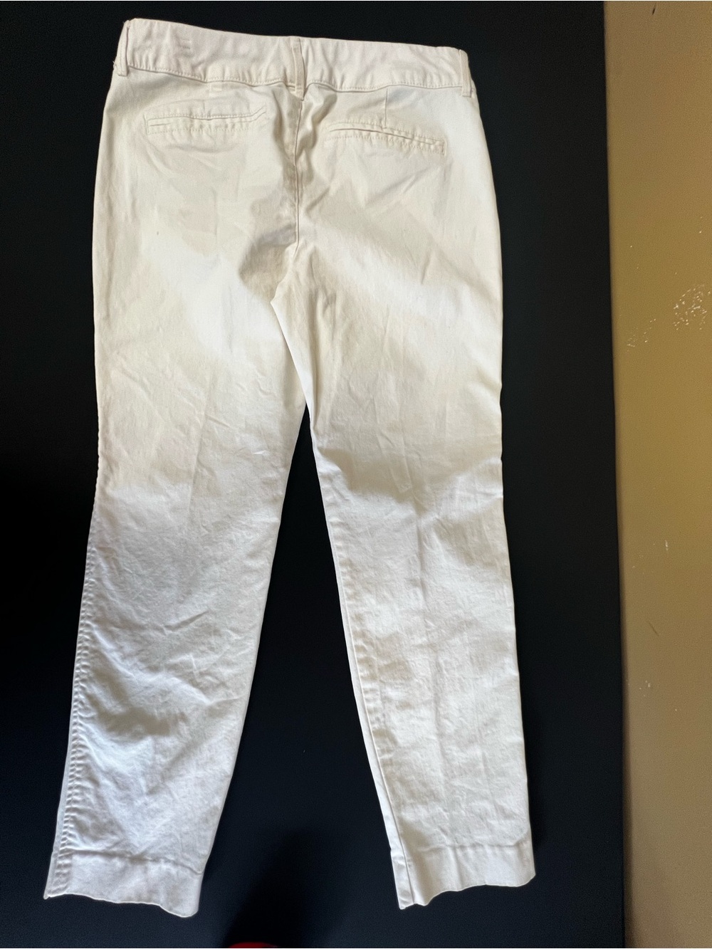 OLD NAVY PIXIE  PANTS IN LIGHT CREAM COLOR. SIZE 6  REG. STRAIGHT LEG - Picture 5 of 8